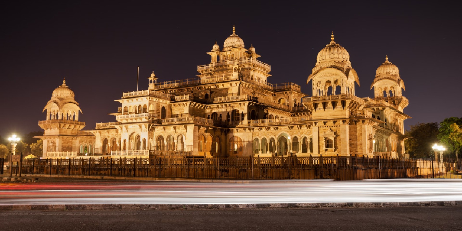 night-tour-of-jaipur